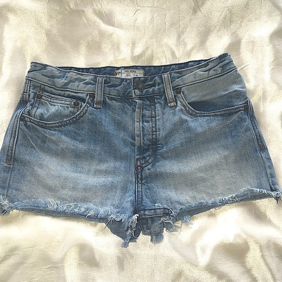 Free People 5 Button Fly Cutoff Camp Denim Shorts 2” Inseam Lite Wash Distressed - Picture 6 of 14